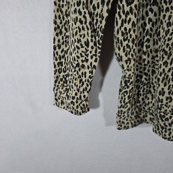 Women's shirt top small, tan with black dots, cheetah print brand obey - Picture 9 of 11